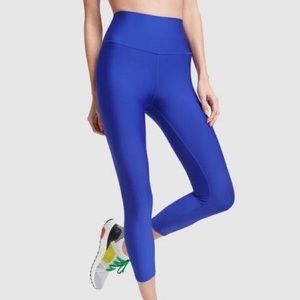 Cropped blue alo leggings